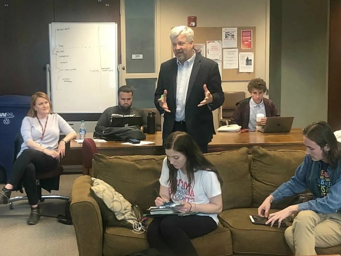 Prof. David Cullier talks to students in Investigative Reporters Club